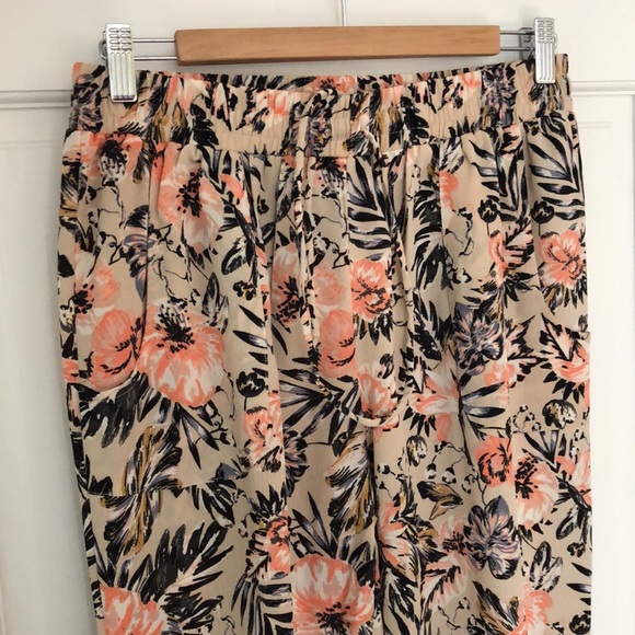 About A Girl, Kohl’s brand joggers - Picture 2 of 5